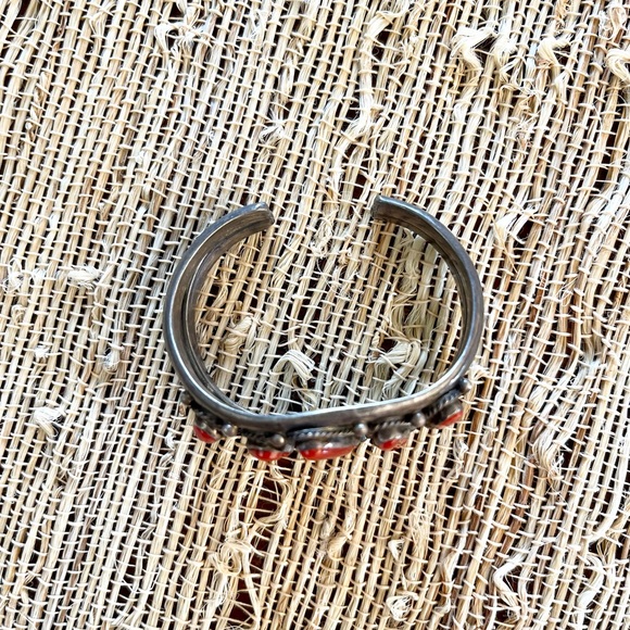 1960’s Native American Sterling Cuff - Picture 2 of 3